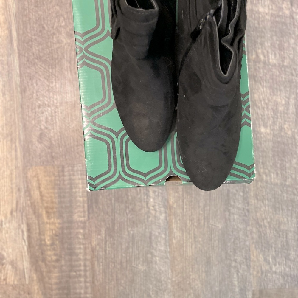 PRICED TO SELL NIB East 5th Faux Suede Black Bow High Heel Booties, 11